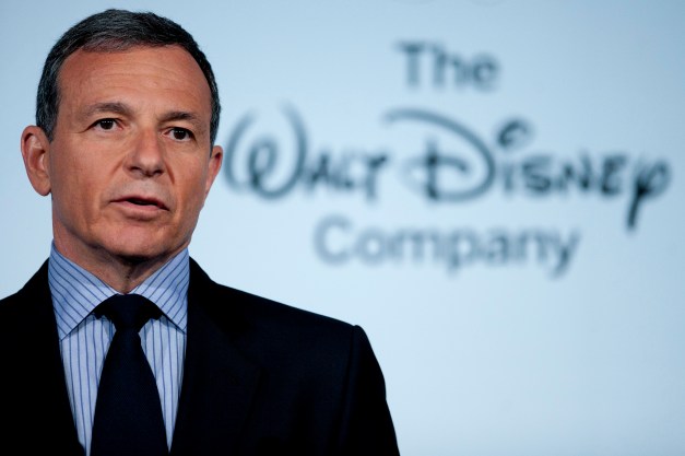 First Lady Michelle Obama &amp; Disney CEO Robert Iger Announcement On Nutritional Guidelines